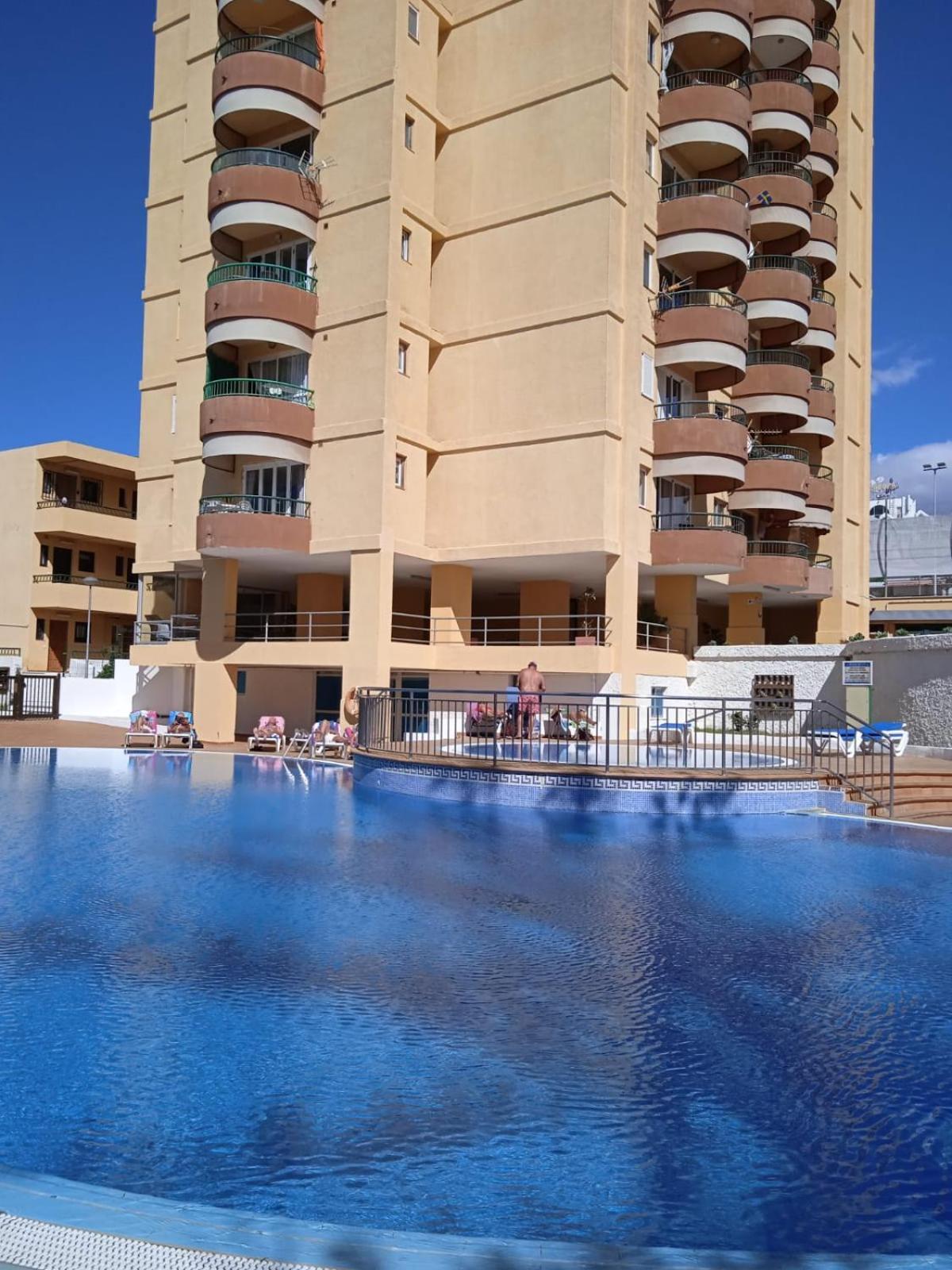 Firstline Apartment Los Cristianos Arona  Exterior foto